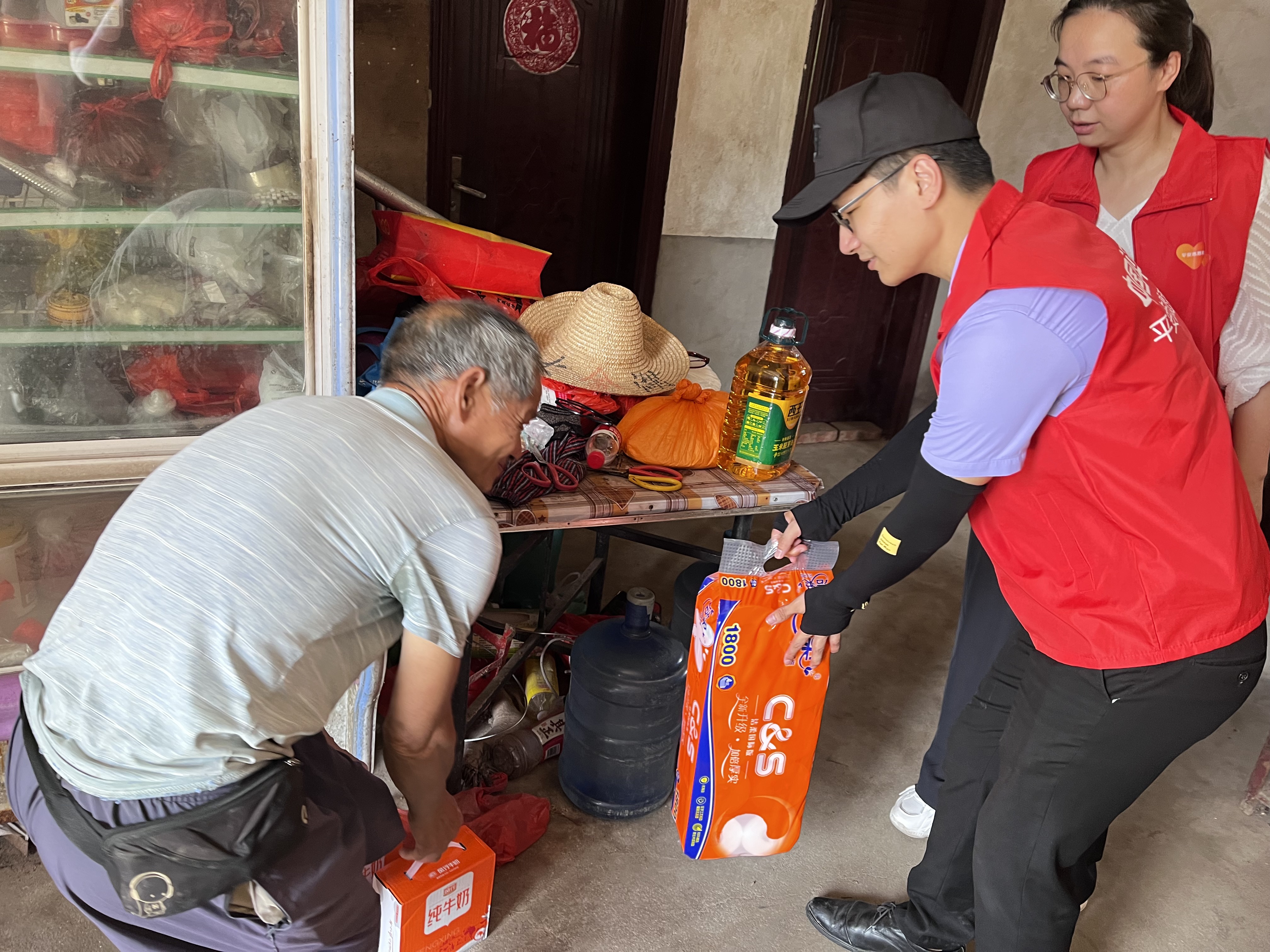 平安产险三明中心支公司：情满端午，与爱同行1.jpg