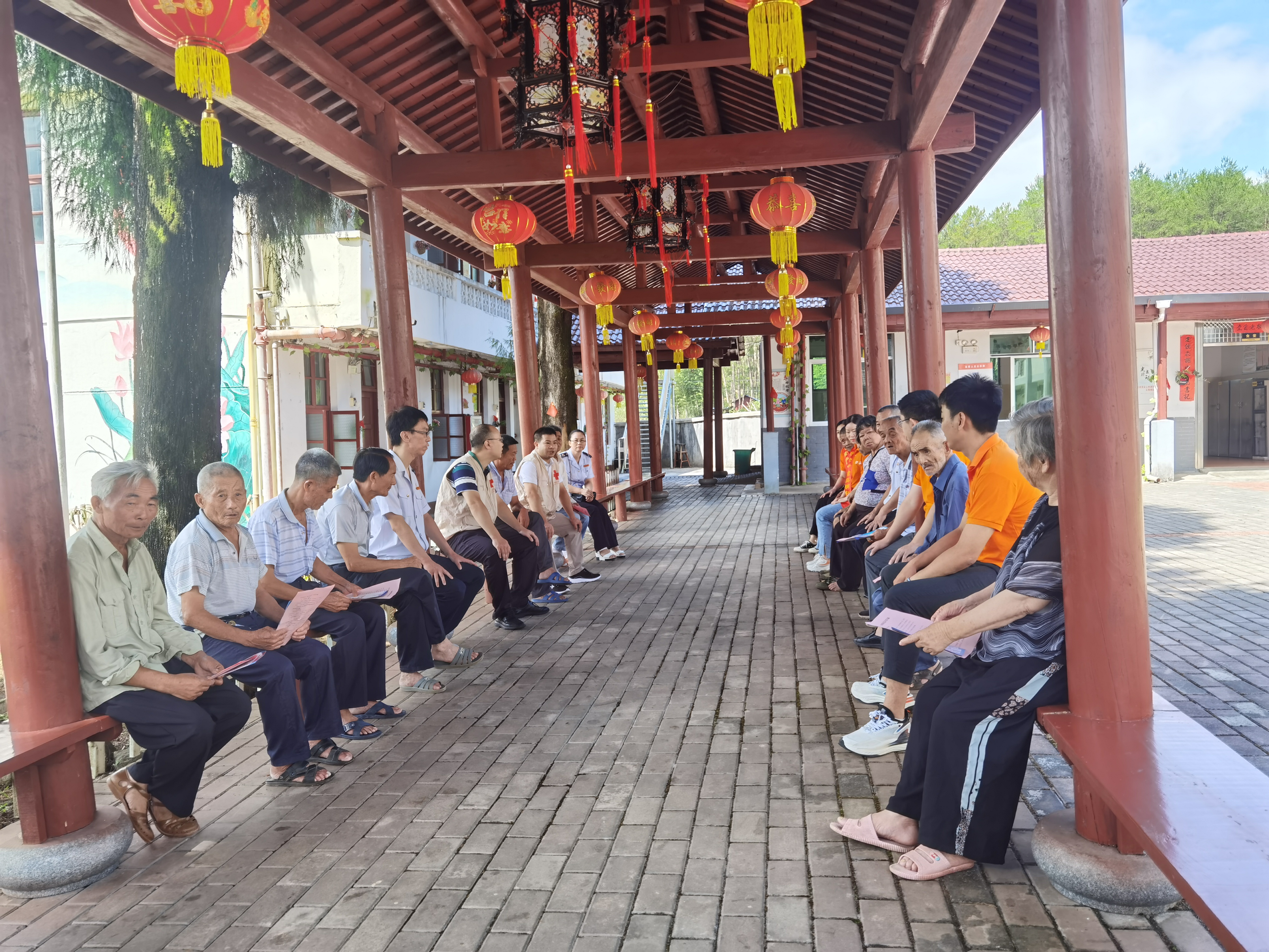 平安产险三明中心支公司：夏日送清凉 关爱暖人心2.jpg