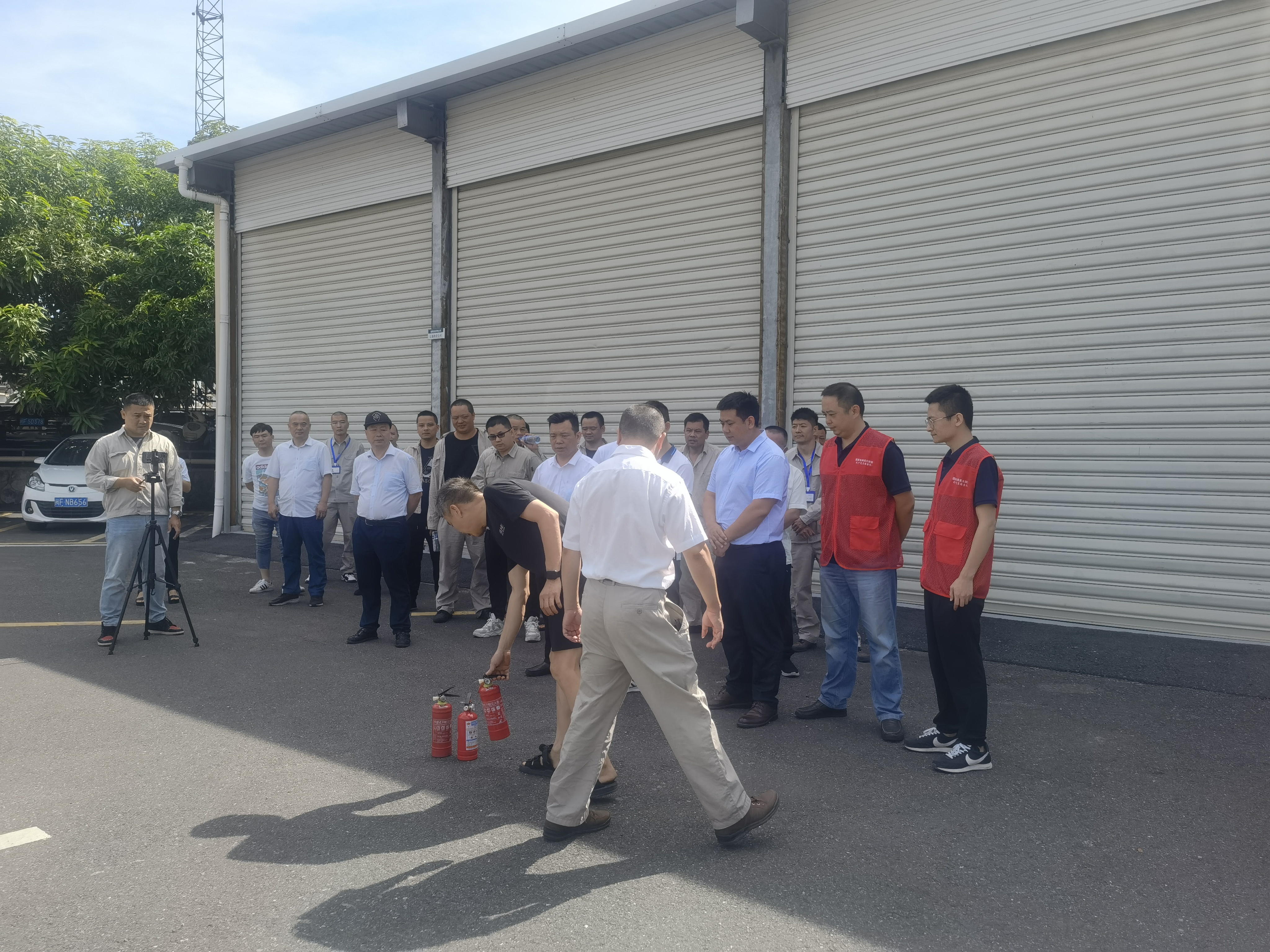座谈会及应急演练(7).jpg