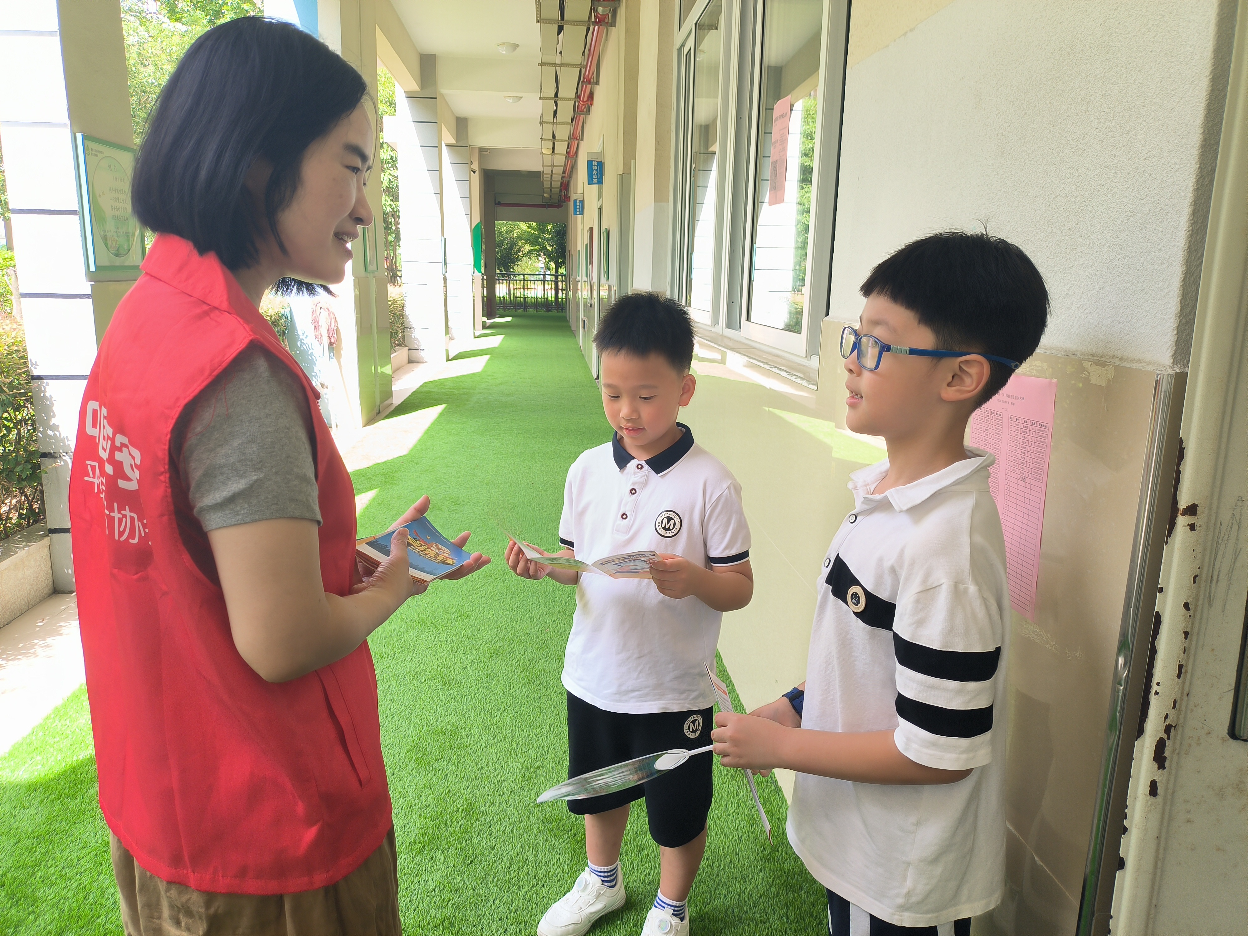 平安产险霞浦支公司:开学季送“安”心 反诈宣传护童心2.png