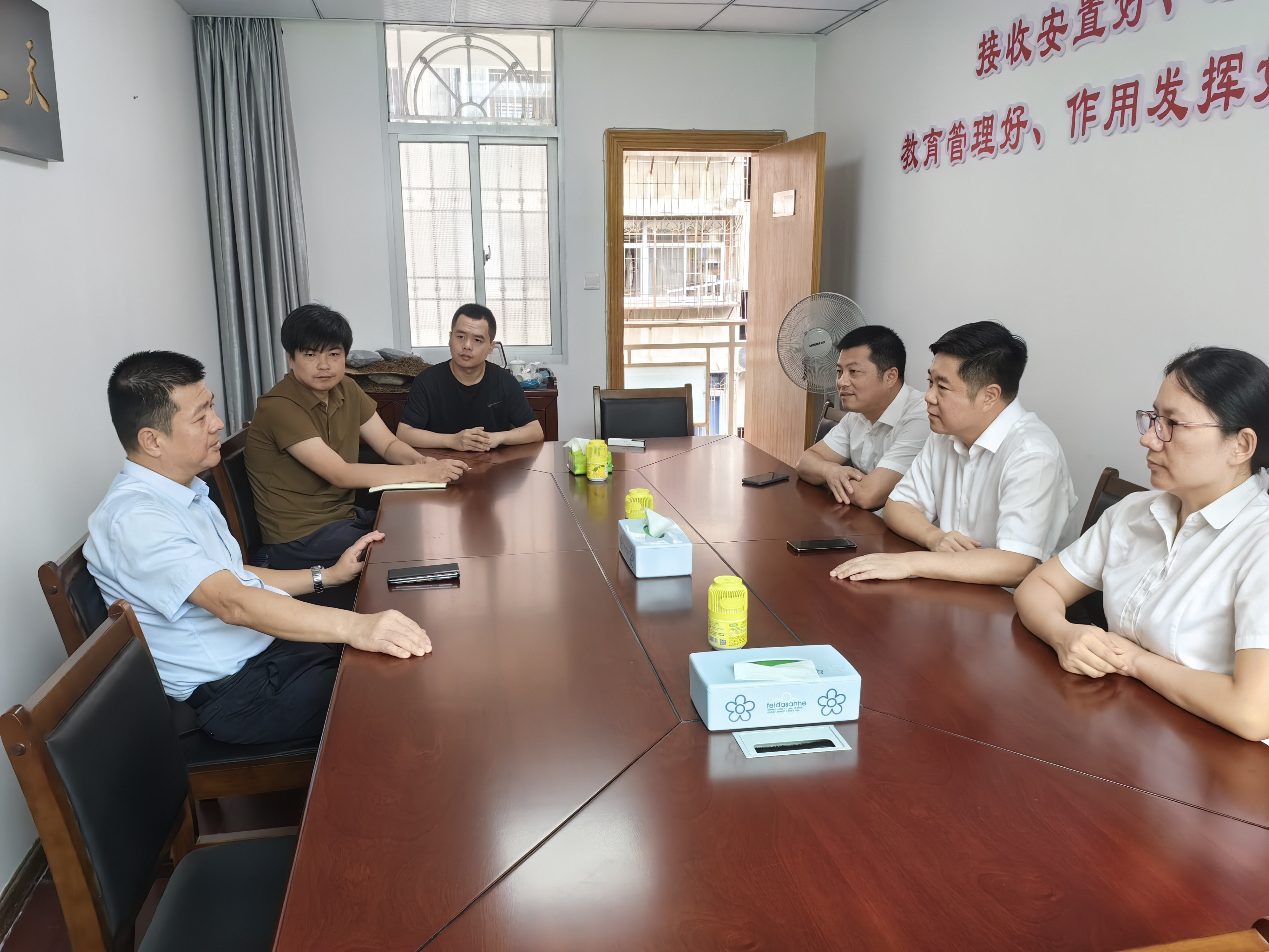 中国太保产险莆田中支党委书记、总经理施孝雄带队拜访莆田市退役军人事务局.jpg