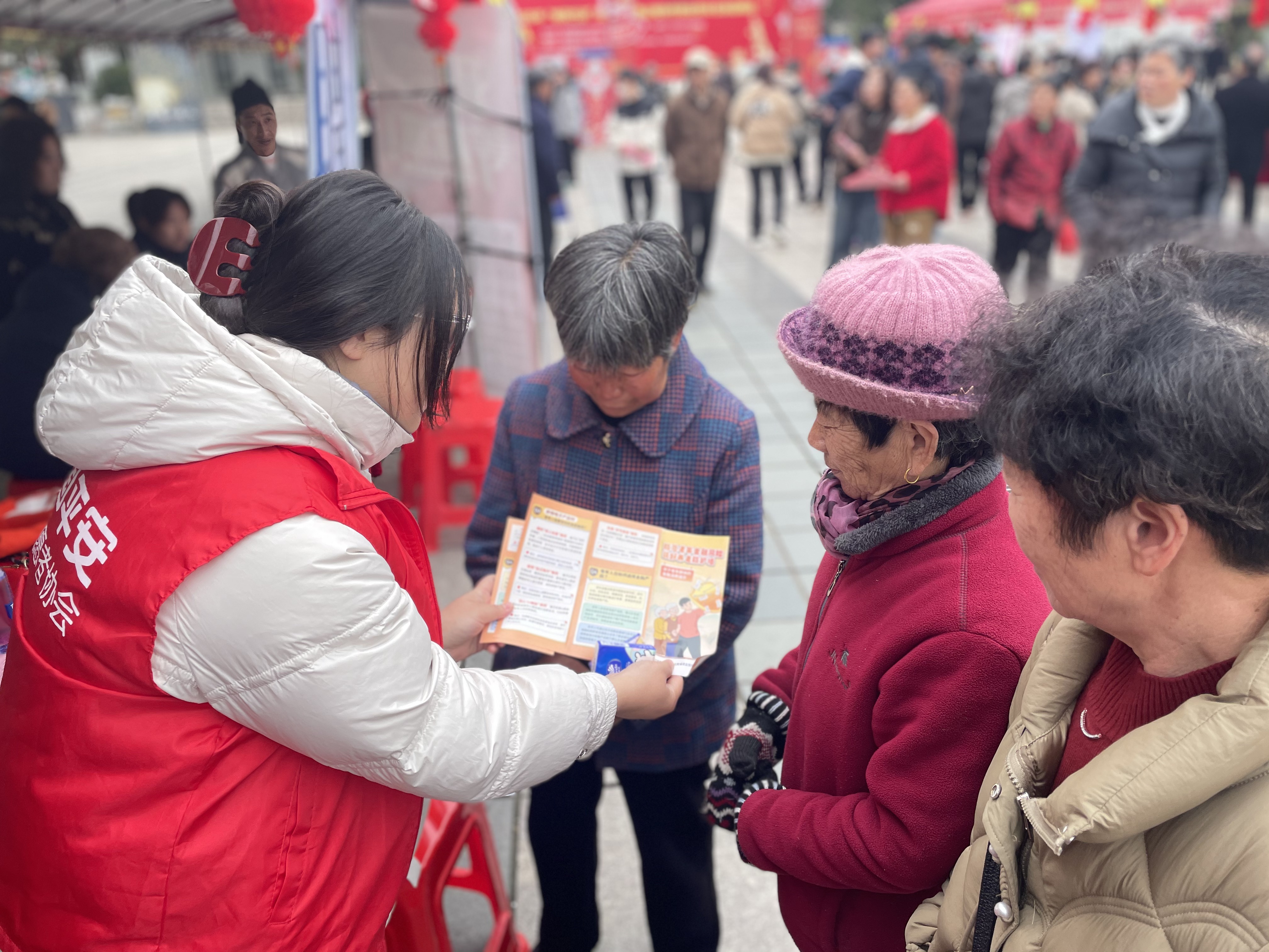 平安产险柘荣支公司：防范金融消费陷阱 提升金融消费品质2.png