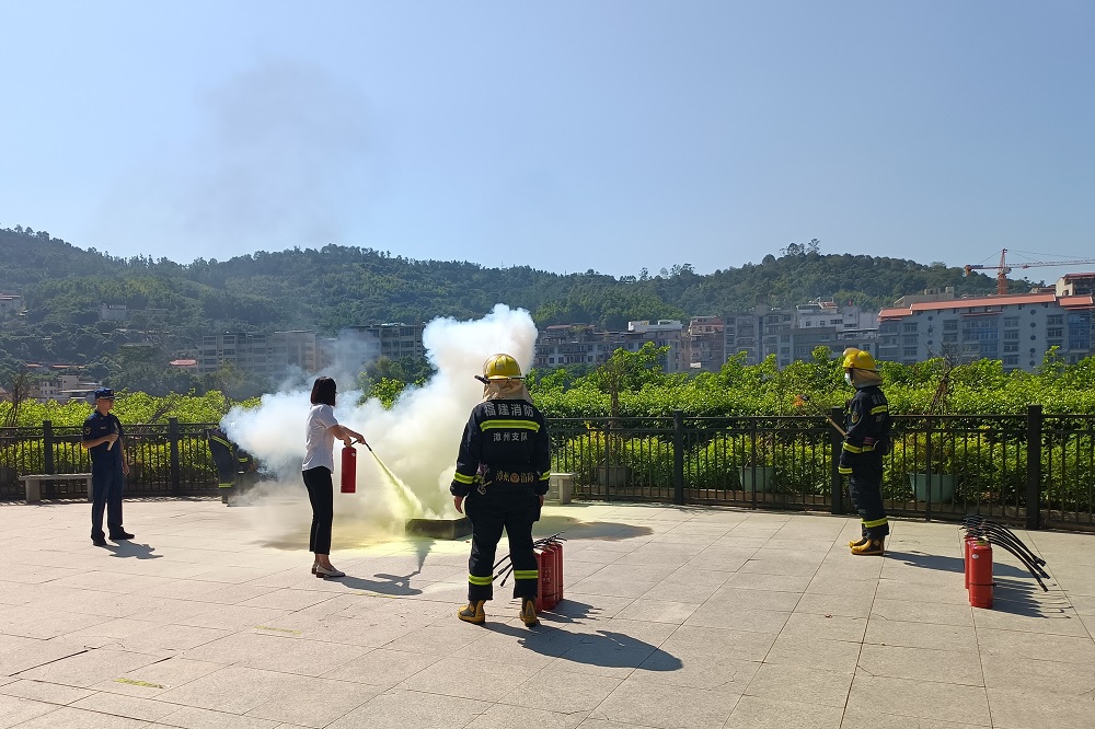 华安国寿认真组织开展2022年消防宣传月活动2.jpg