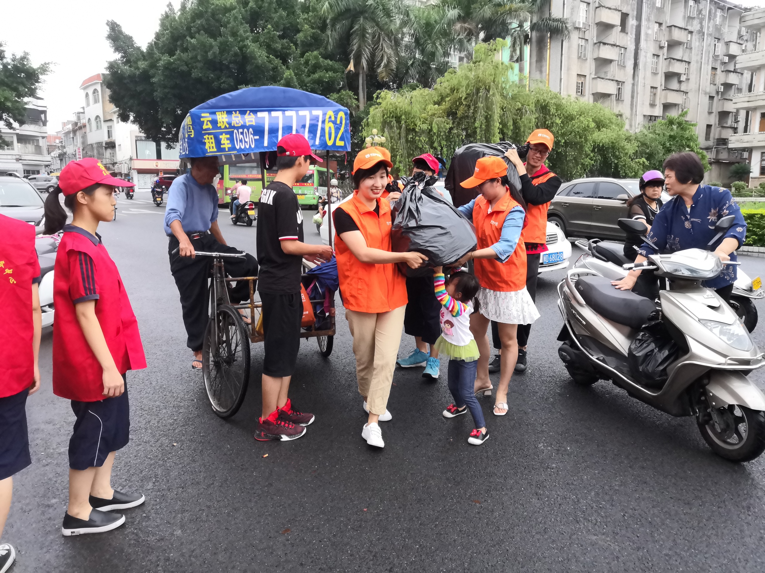 平安产险漳州中心支公司：富美云霄 衣旧情深1.jpg