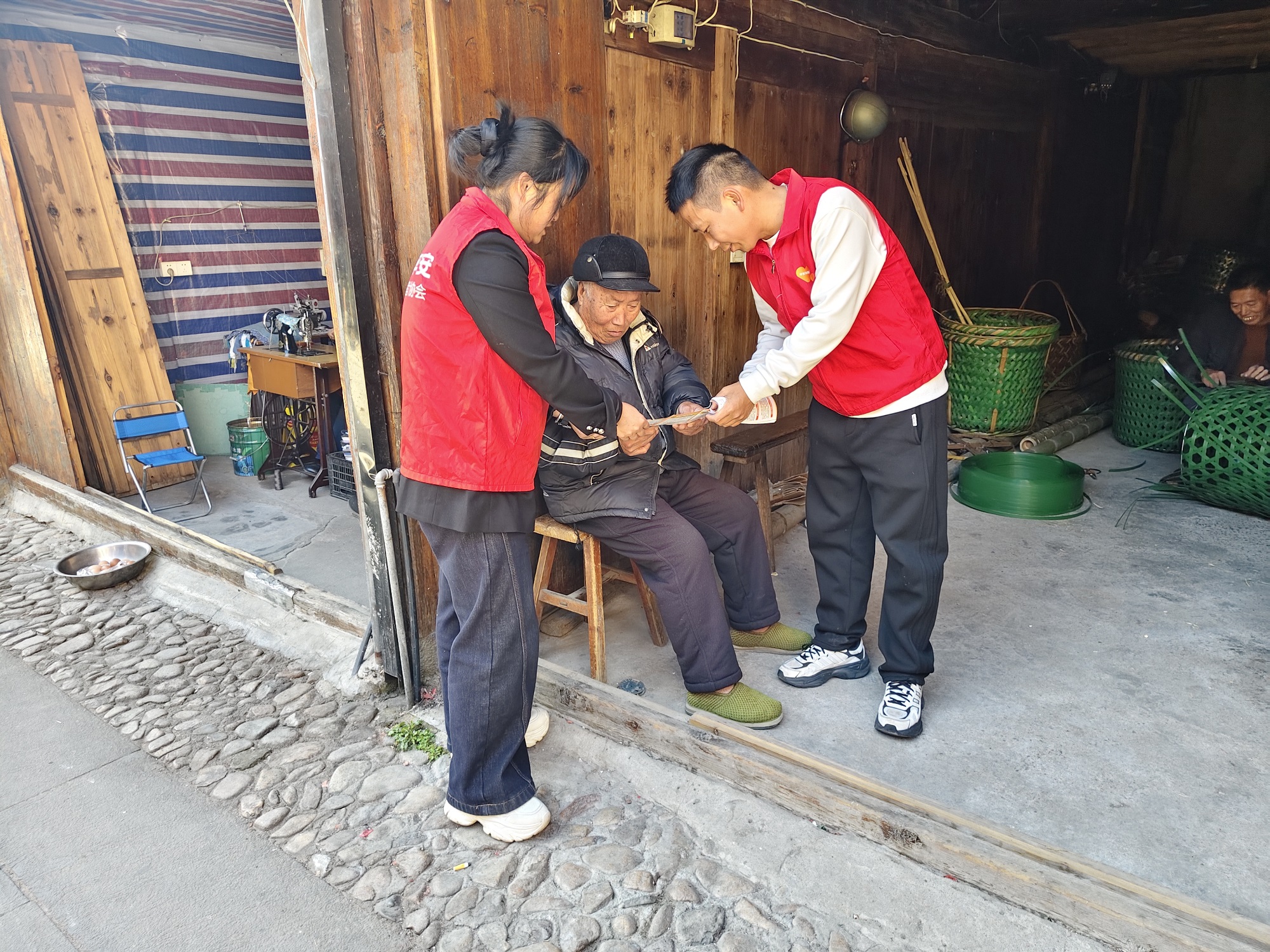 平安产险宁德中心支公司：多维度&ldquo;五进&rdquo;绘就金融消保&ldquo;同心圆&rdquo; 图5.jpg