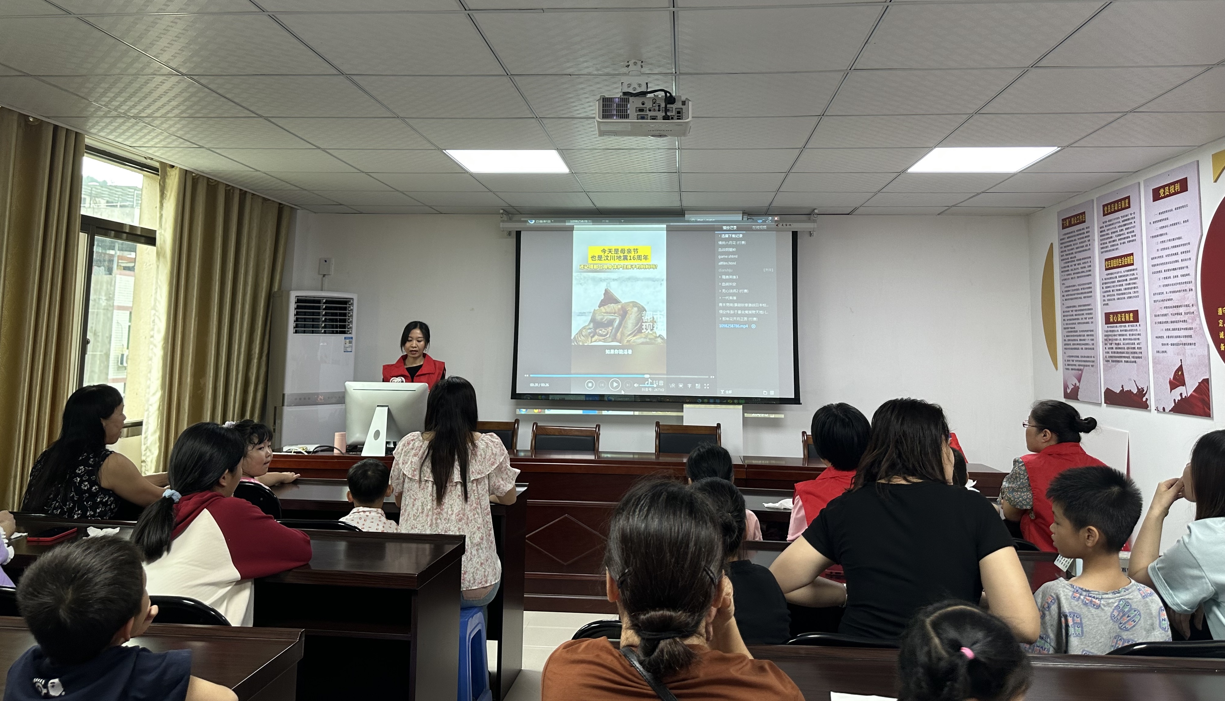 平安产险福州中心支公司：母爱的力量 永恒的守护2.png
