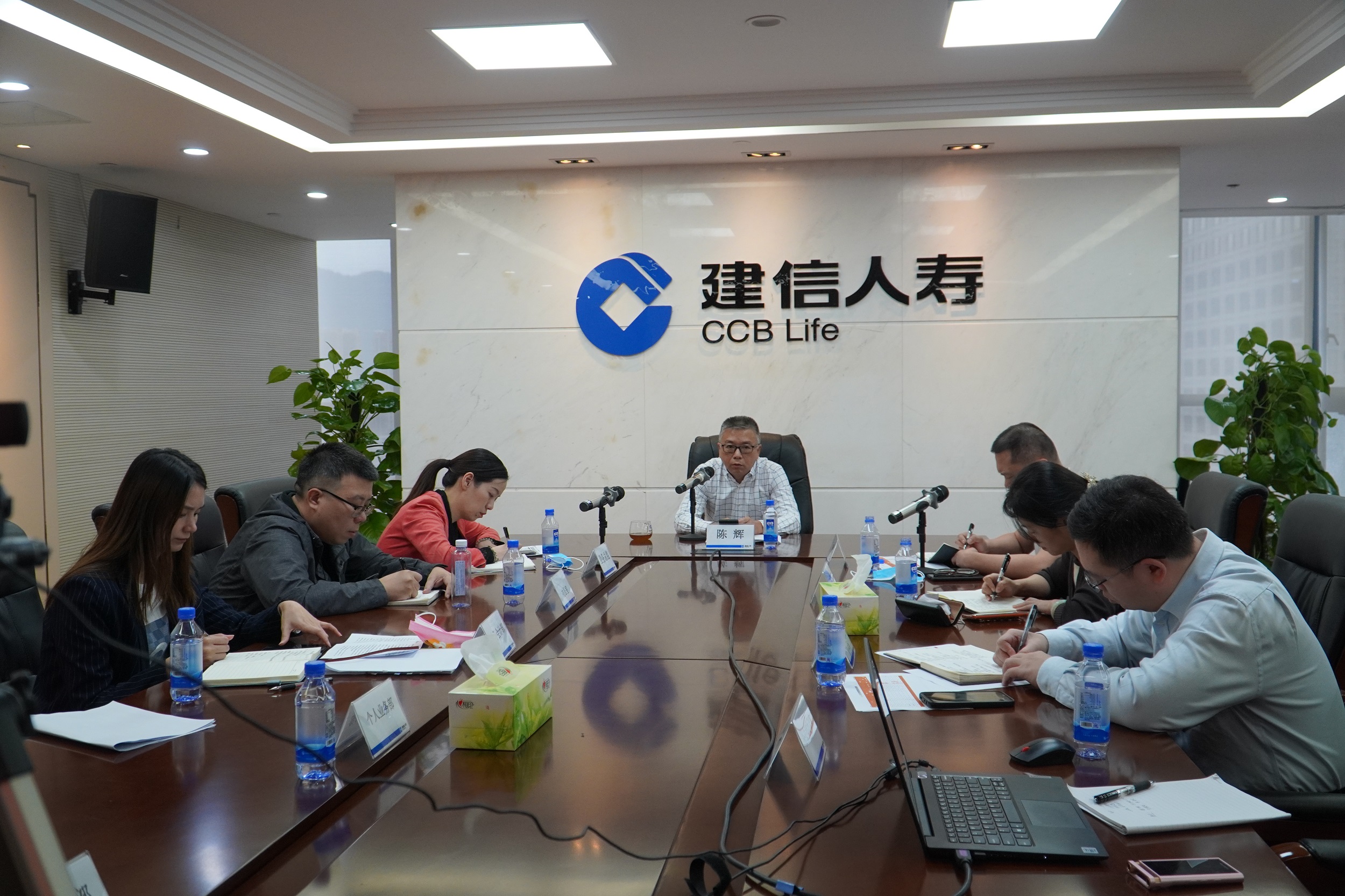 建信人寿福建分公司党总支召开学习贯彻落实党的二十大精神专题宣讲会.JPG