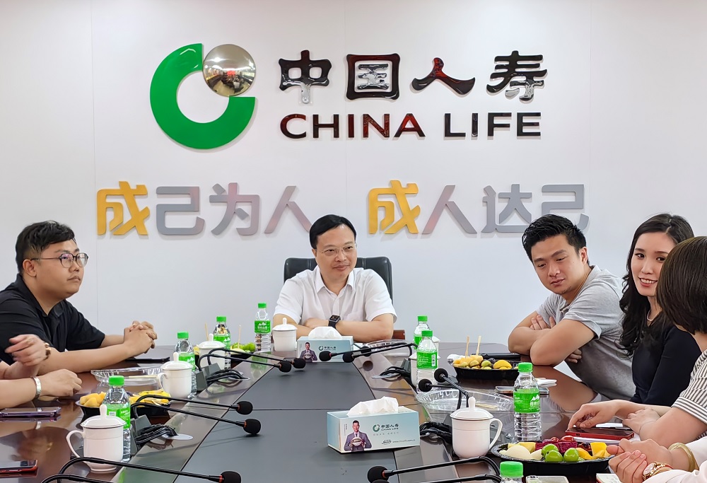 中国人寿保险（新加坡）有限公司精英代表到漳州国寿参观交流1.jpg