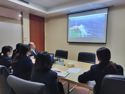 建信人寿福建分公司党支部开展组织生活会前集中学习暨二十大精神宣讲会-2.PNG