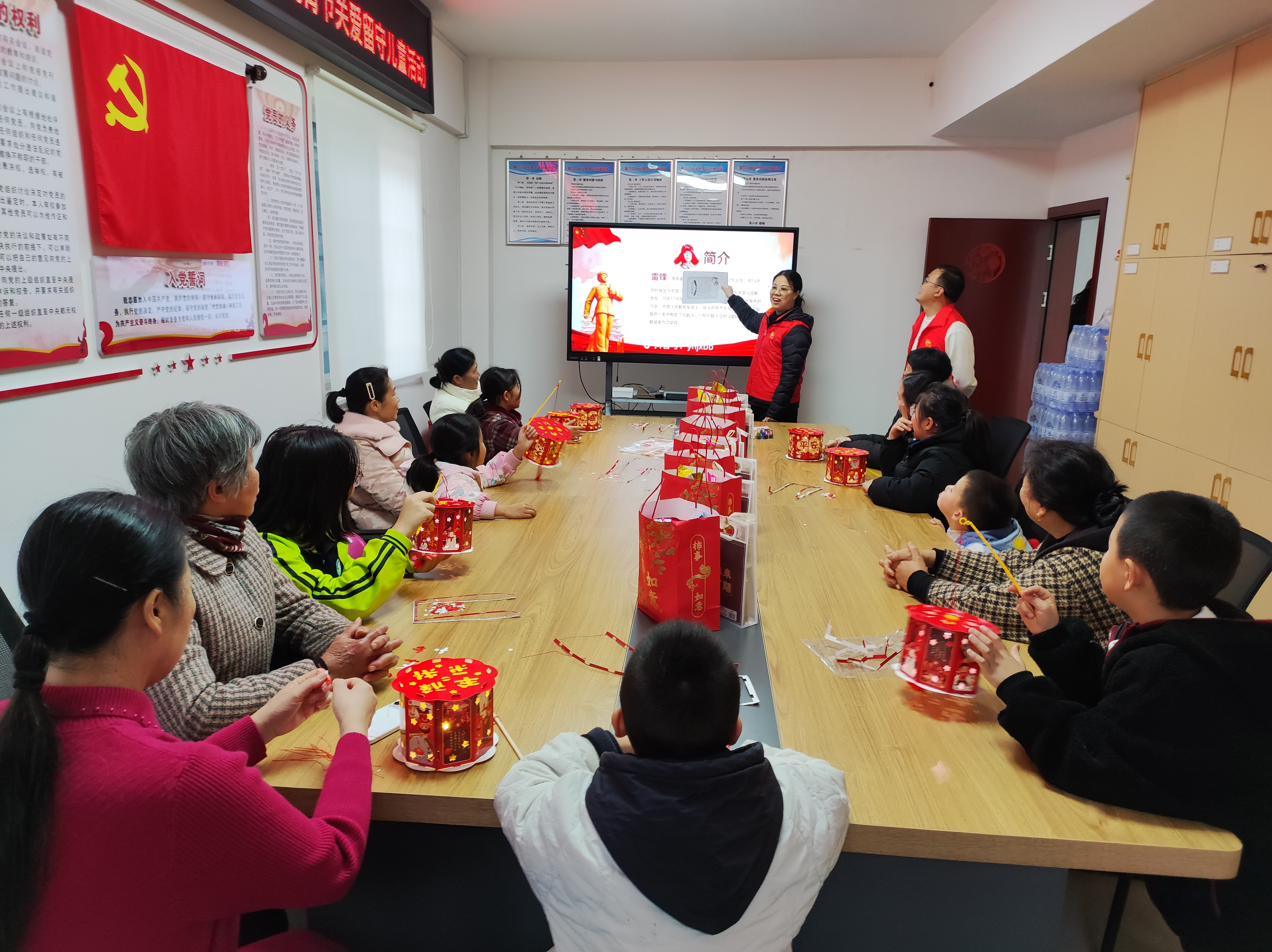 春风三月践初心 平安守护暖八闽1(吴文婧 拍摄).jpg